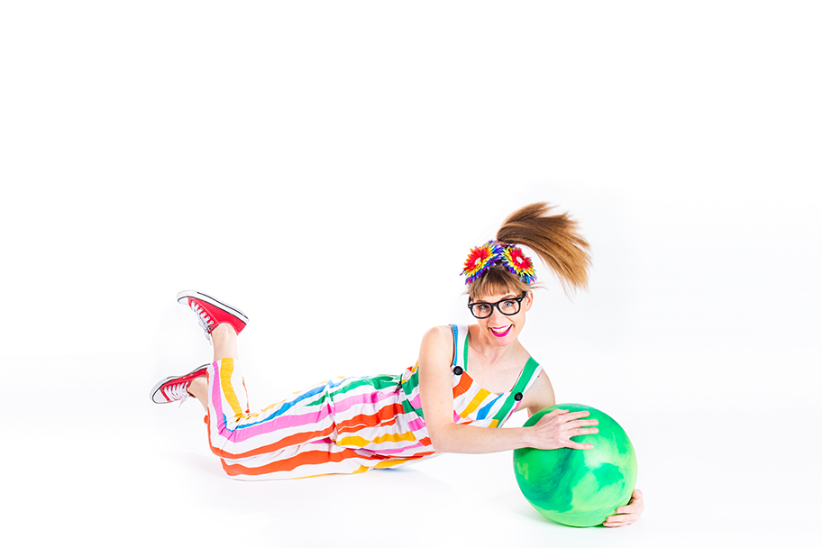 bri-silly-circus-banner